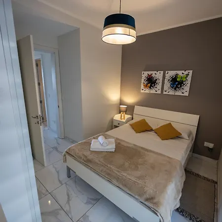 Apartment 2-bed In With Sea And Country View *