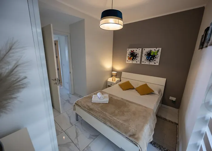 Appartement 2-bed In With Sea And Country View *