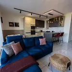 2-bed In With Sea And Country View *